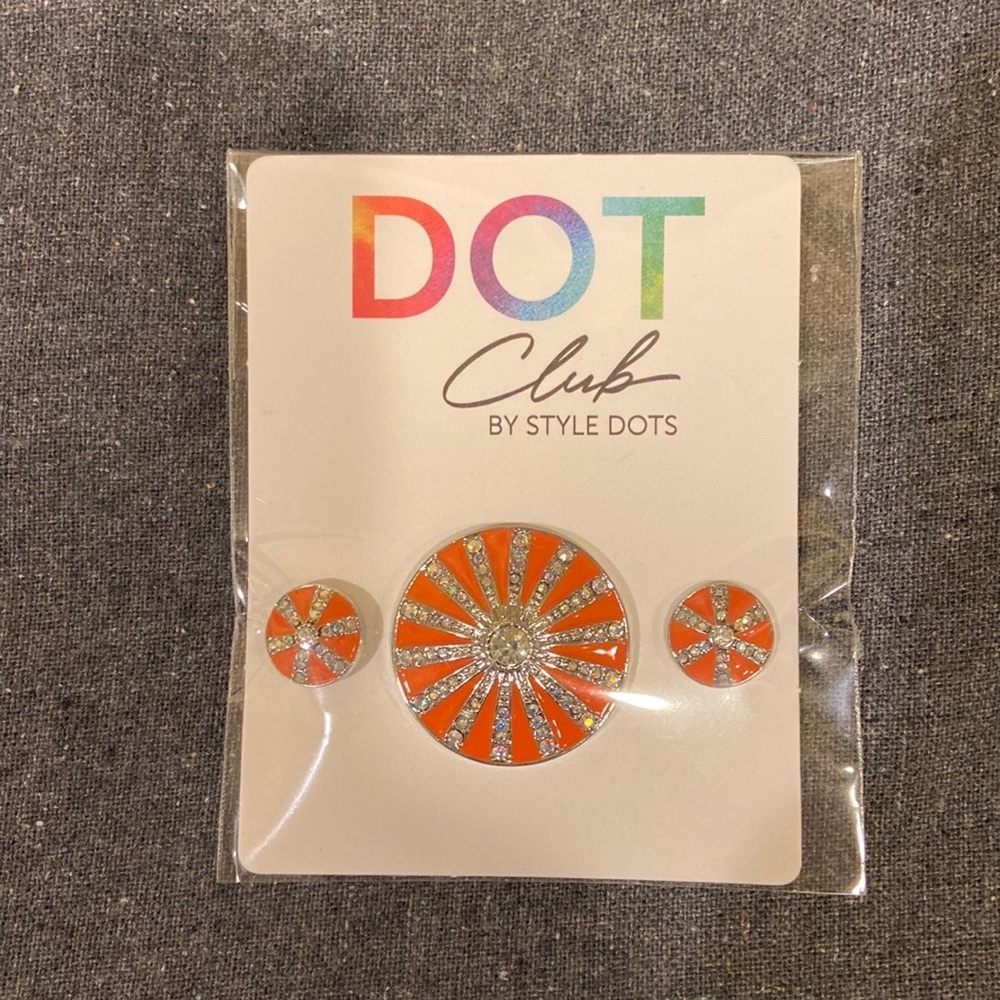 Style Dots Lot of 3 Dots